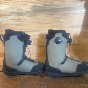 Ride Lasso Snowboard Boots size 9